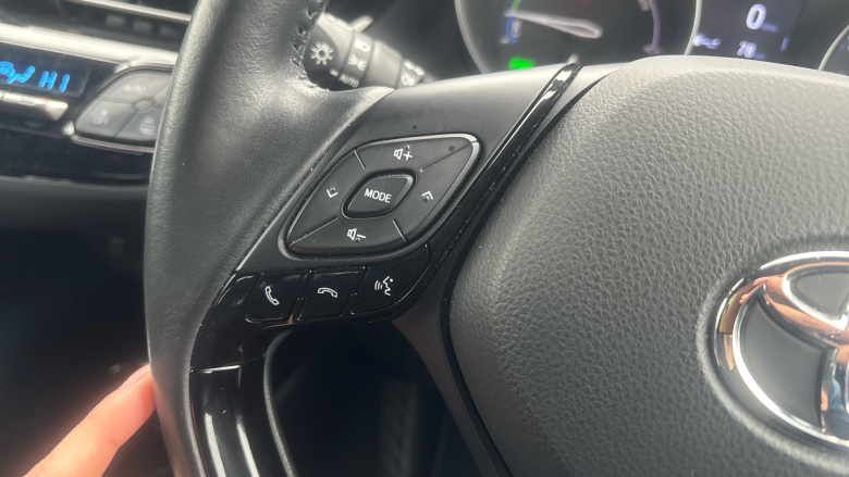 Toyota C-HR 1.8 Hybrid Design 5dr CVT Hybrid Hatchback